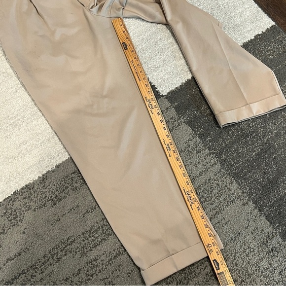 Nike Golf Dri-fit Khaki Pants 38x32 Lightweight Pleated Front Belt Loops - Picture 6 of 12